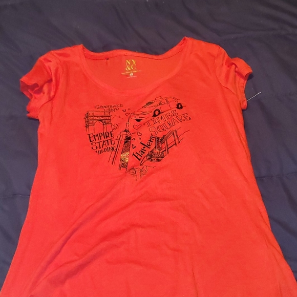 red t shirt - Picture 1 of 1